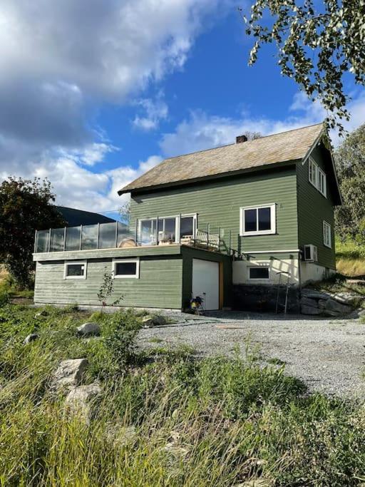 Stort Og Autentisk Hus I Skjak - Kort Vei Til Lom! Ngoại thất bức ảnh