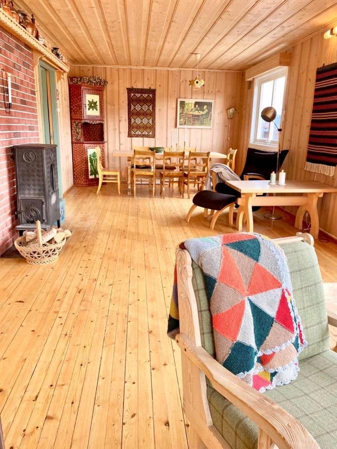 Stort Og Autentisk Hus I Skjak - Kort Vei Til Lom! Ngoại thất bức ảnh